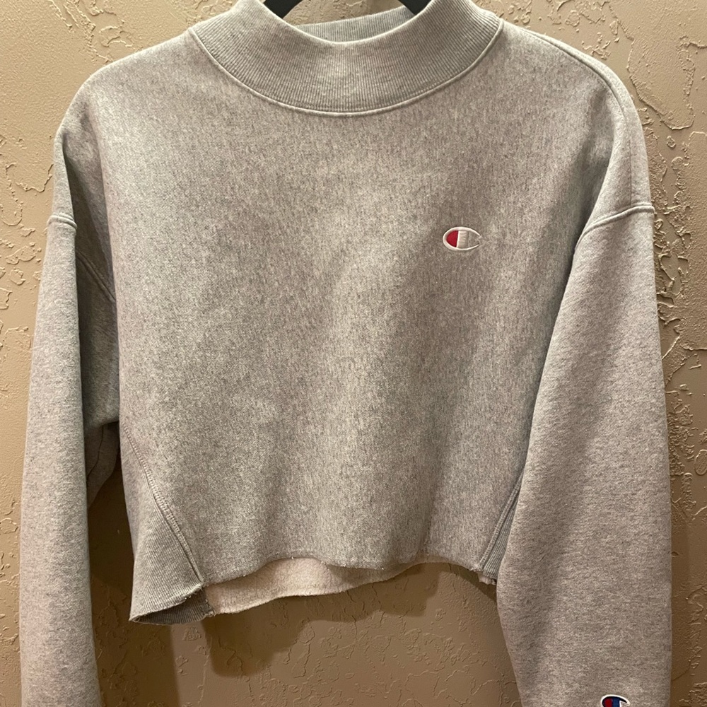 Cropped Crew Neck Champion Sweatshirt